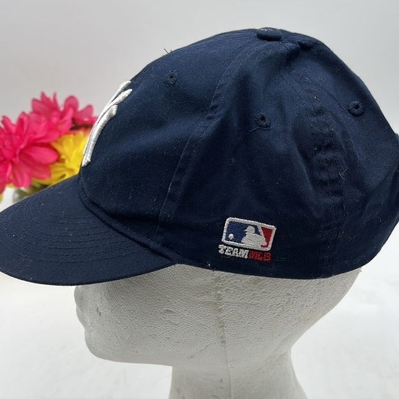 New York Yankees Navy White Adjustable Baseball Hat Cap MLB HT3295A - Picture 2 of 6